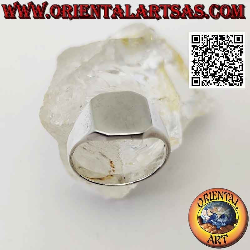 Anillo de plata lisa con chevalier rectangular redondeado