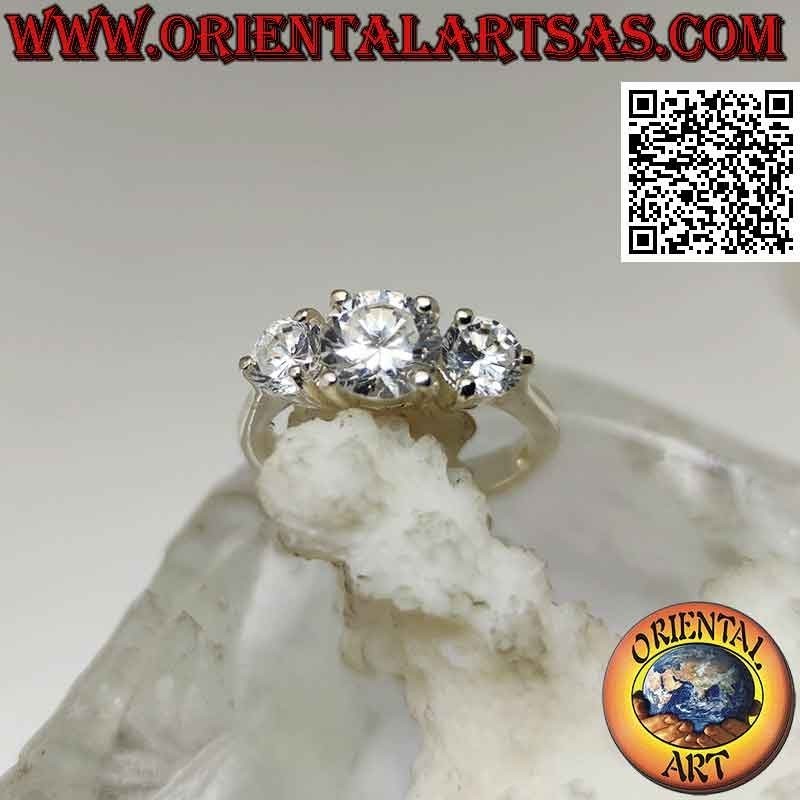 Bague "trilogie" en argent sertie de trois zircons ronds
