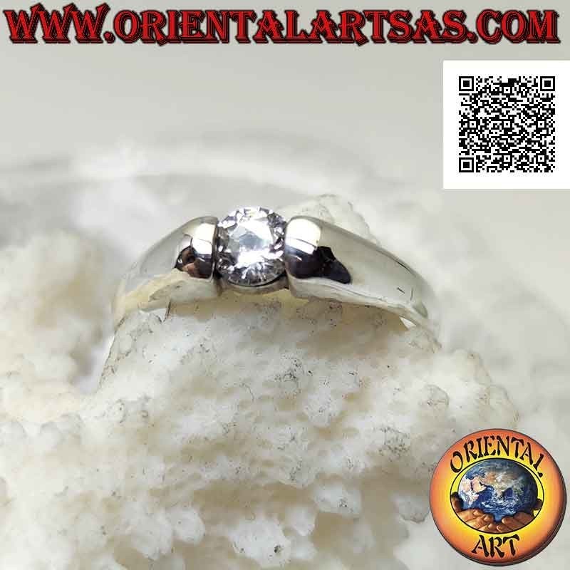 Smooth solitaire silver ring with round white zircon set in the junction of the band