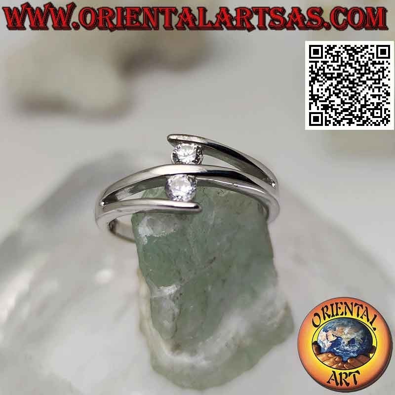Anillo de plata "engaste contrarié" con dos zirconias redondas talla brillante