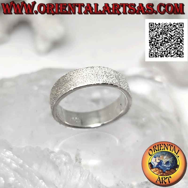 Bague en argent 6 mm "effet brillant" sablé plat (clouté de microsphères)