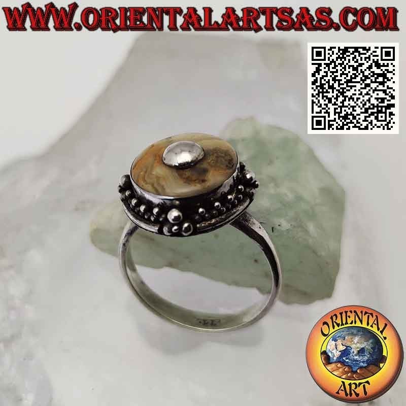 Anello in argento con diaspro paesina tondo e pallina centrale (b)