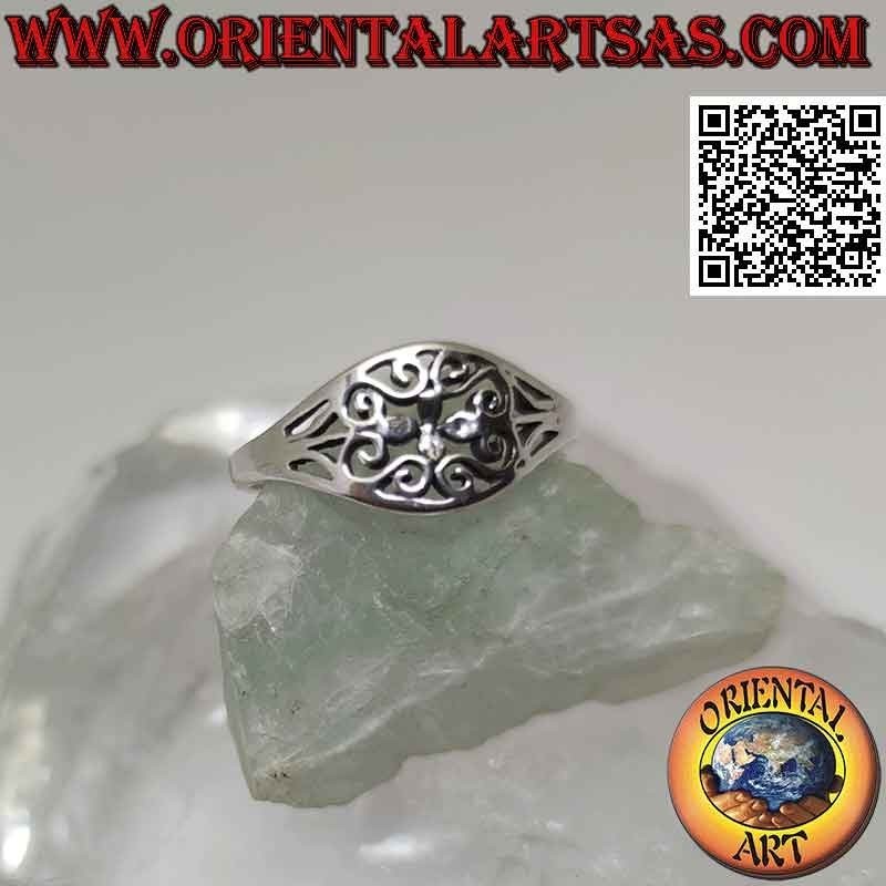 Silver ring with pierced crest cross with eight points joined by Greek