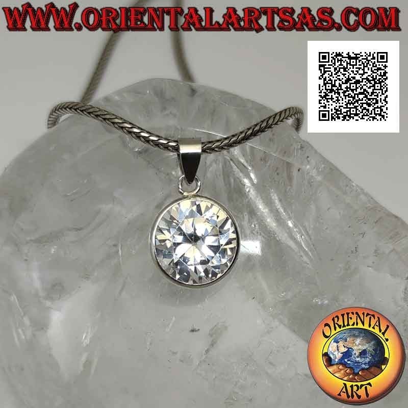 Pendentif en argent avec point lumineux de zircon rond entouré d'une bordure lisse de 12 mm