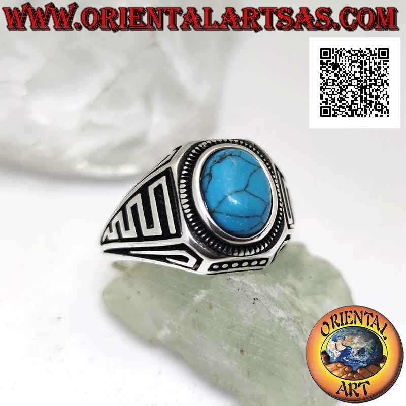 Anello in argento con turchese ovale cabochon e onde in bassorilievo sui lati