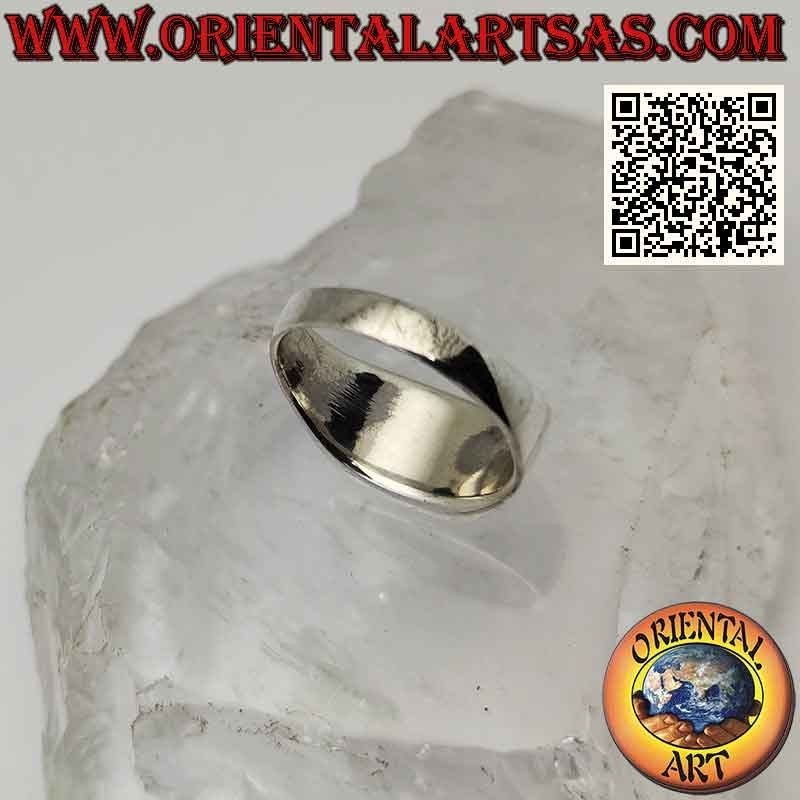 Bague en argent lisse et simple avec onyx rectangulaire biseauté et courbé 8x10 mm