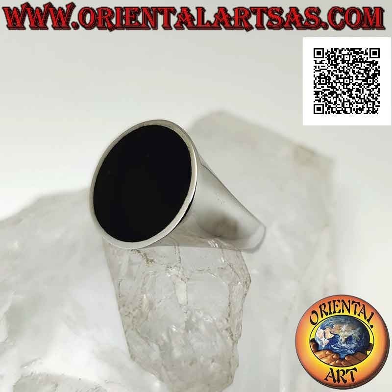 Anillo de plata con ónix redondo plano sobre marco liso ligeramente cóncavo en los lados Ø 16 mm