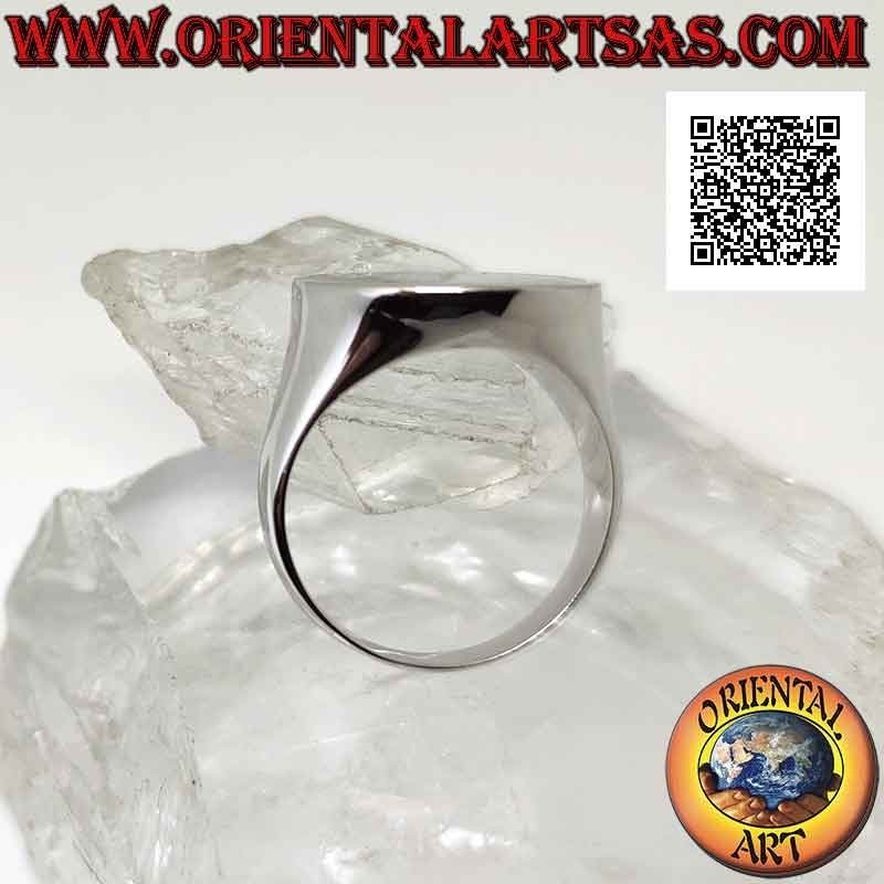 Silver ring with flat round onyx on smooth frame slightly concave on the sides Ø 16 mm