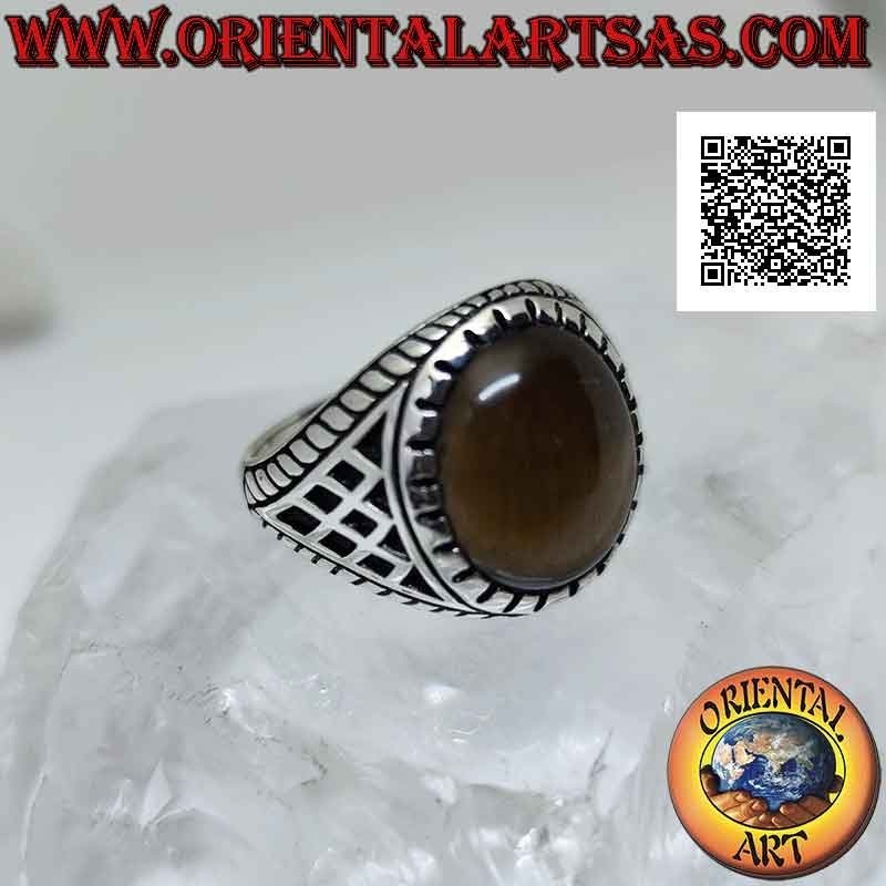 Silberring mit Cabochon-Oval-Tigerauge und seitlich eingravierten Rhomben (A)