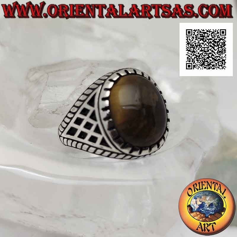 Silver ring with cabochon oval tiger eye and rhombuses engraved on the sides (B)