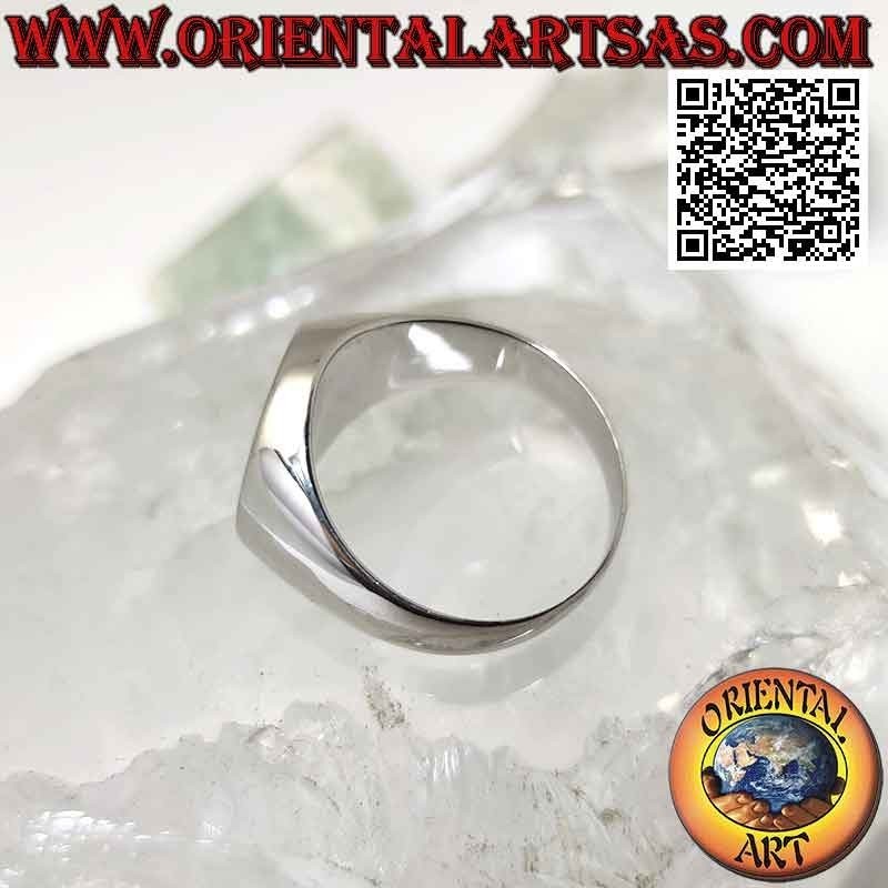 Bague en argent avec onyx rond affleurant sur une monture lisse Ø 12 mm