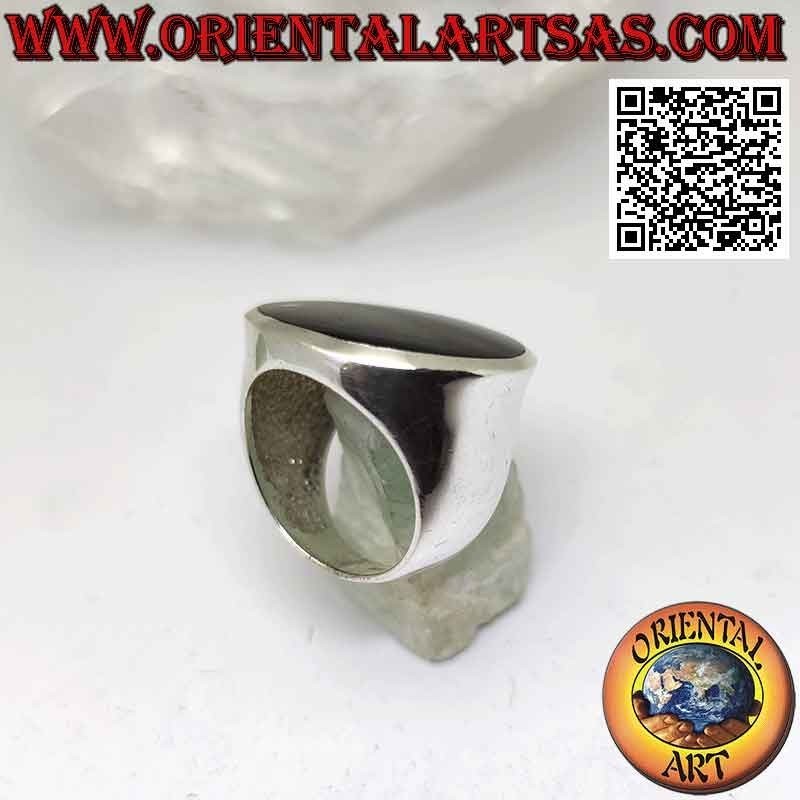Anillo de plata con ónix redondo a ras de canto sobre marco liso Ø 20 mm