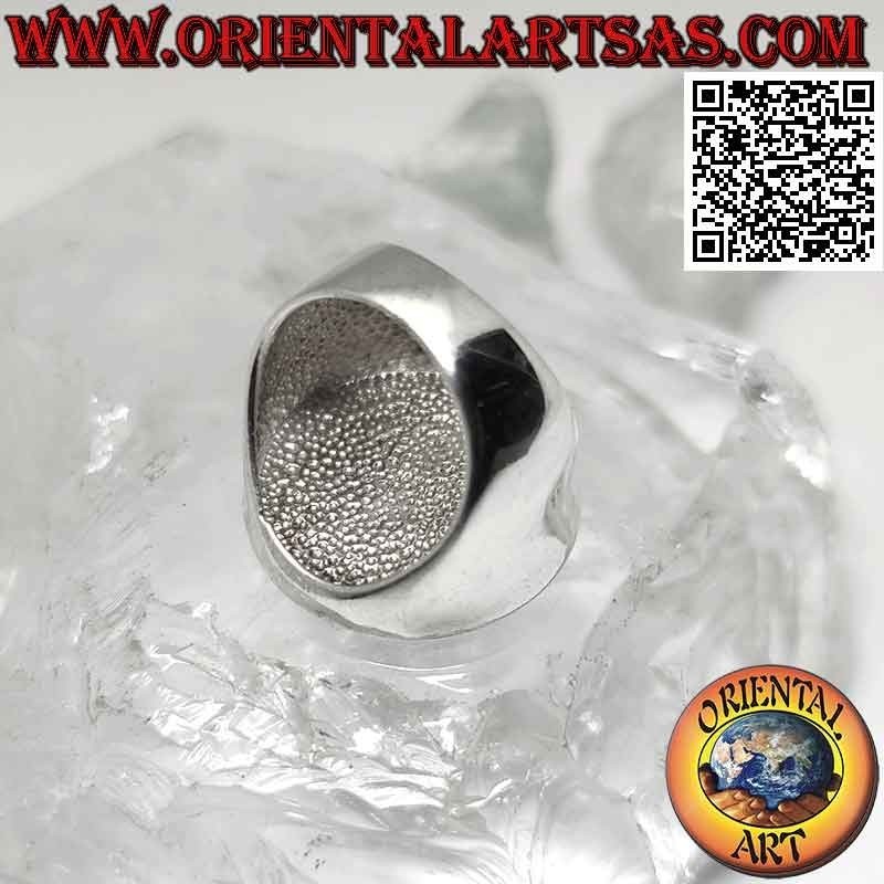 Anillo de plata con ónix redondo a ras de canto sobre marco liso Ø 20 mm