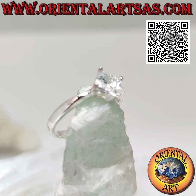 Bague en argent solitaire sertie de zircons rhomboïdaux carrés blancs