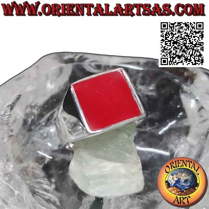 Anello in argento liscio con corniola quadrata a filo bordo 13x13 mm