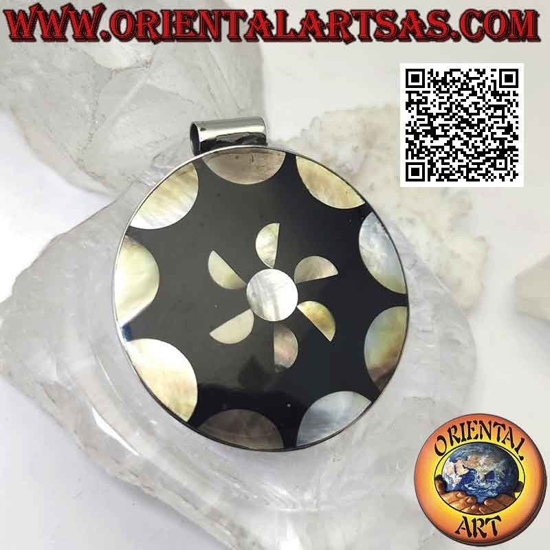 Round medallion pendant in hypoallergenic metal with mother of pearl mosaic