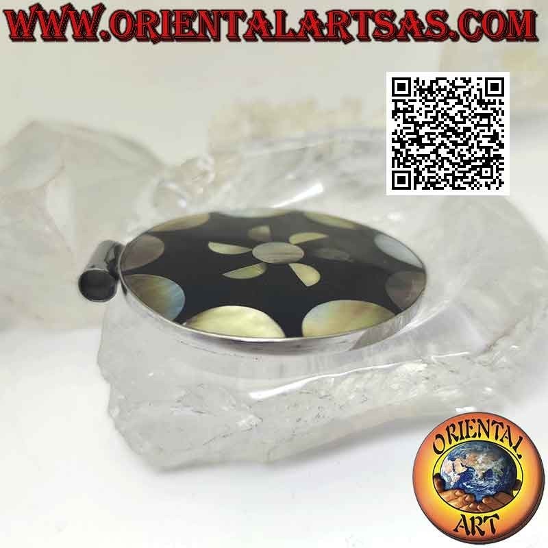Colgante medallón redondo en metal hipoalergénico con mosaico de nácar