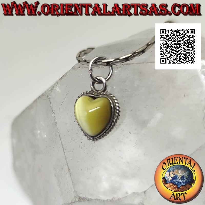 Ciondolo in argento con cimòfane giallo (occhio di gatto) a cuore contornato da intreccio