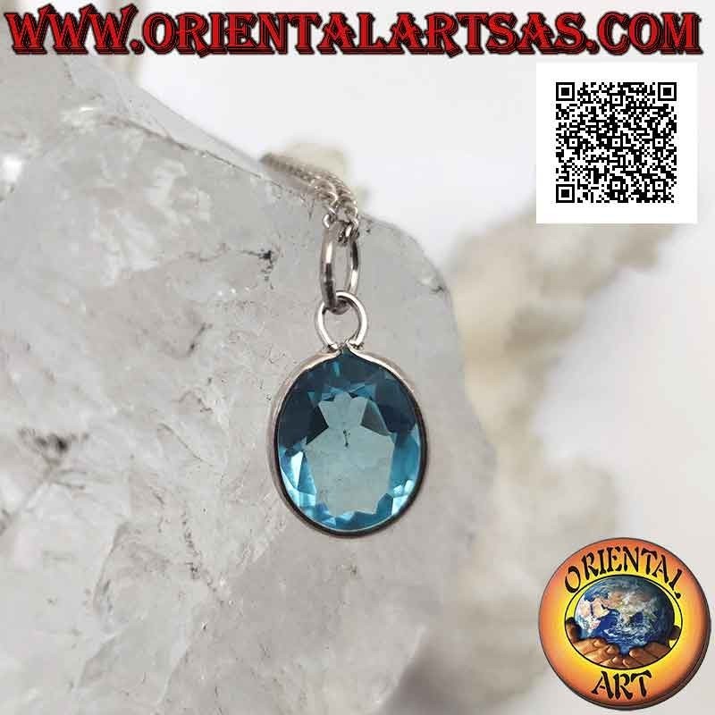 Colgante de plata con topacio azul natural ovalado en engaste sencillo con borde liso