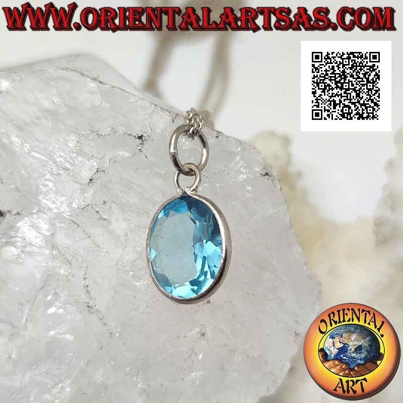 Colgante de plata con topacio azul natural ovalado en engaste sencillo con borde liso
