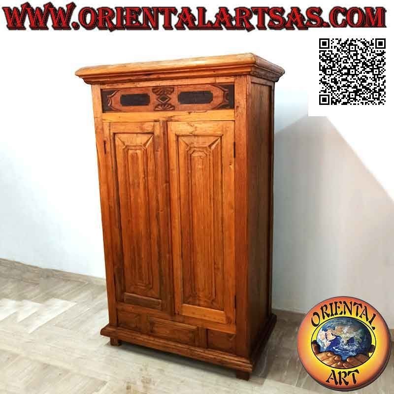 Armadio a 2 ante (3 ripiani) con cassetto centrale e decoro superiore in legno antico di teak
