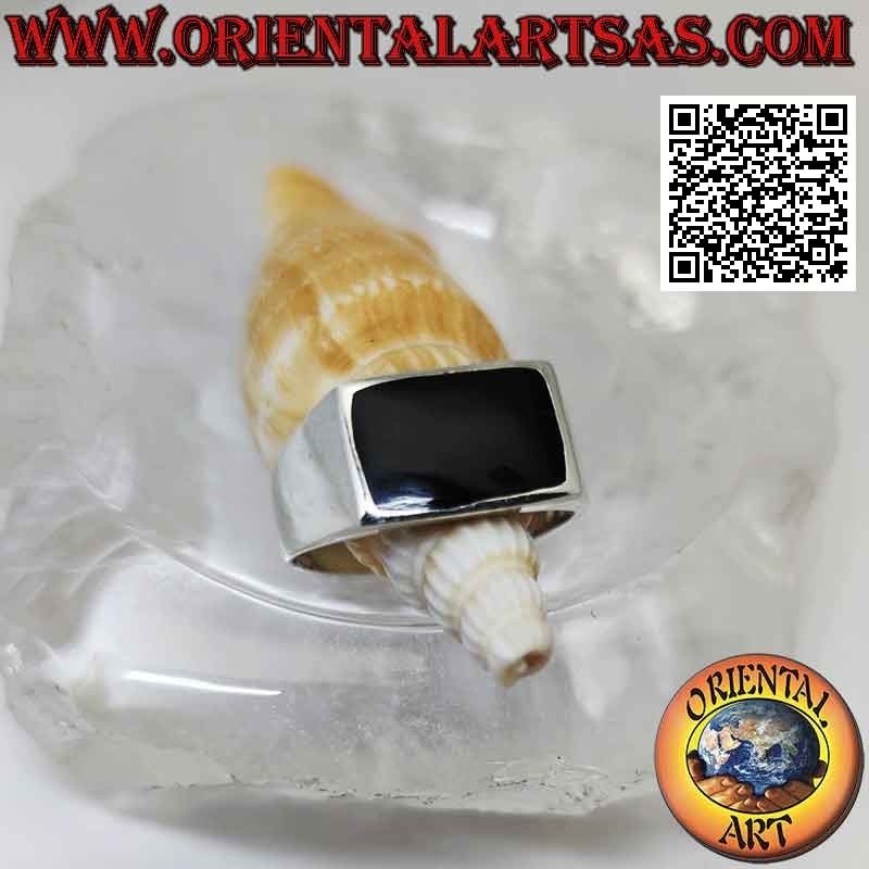 Anillo de plata lisa con ónix rectangular horizontal a ras de canto 12x8 mm