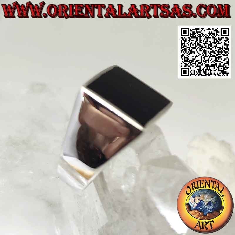 Smooth silver ring with square onyx flush with edge 13x13 mm (thick)