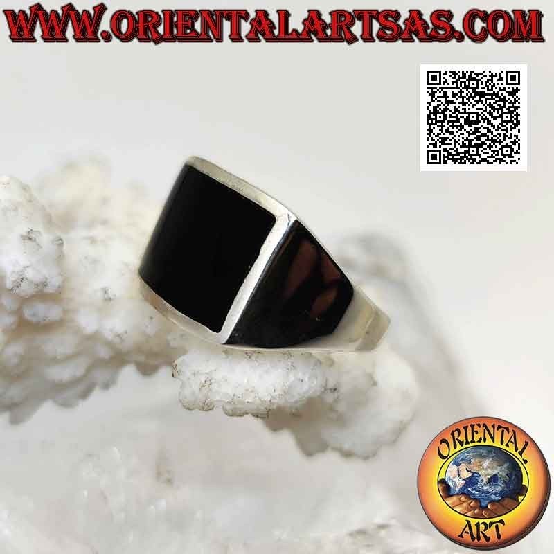 Smooth silver ring with horizontal rectangular onyx curved flush with edge 16 x 10 mm
