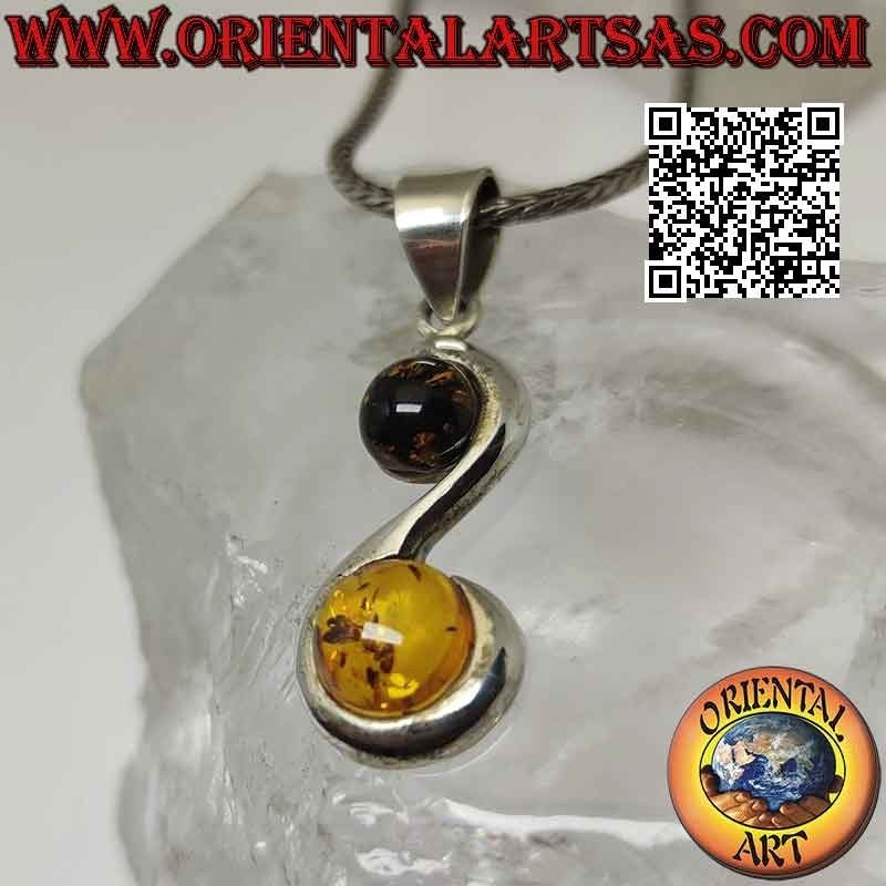 Ciondolo in argento a "S" liscia con ambra baltica tonda gialla e verde sulle curve