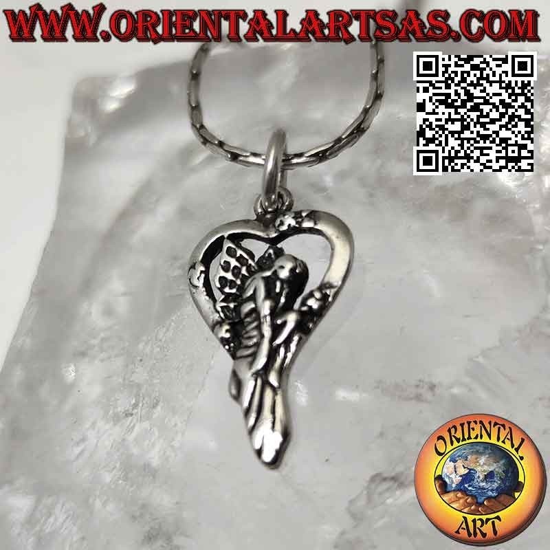 Colgante de plata, hada en el corazón.
