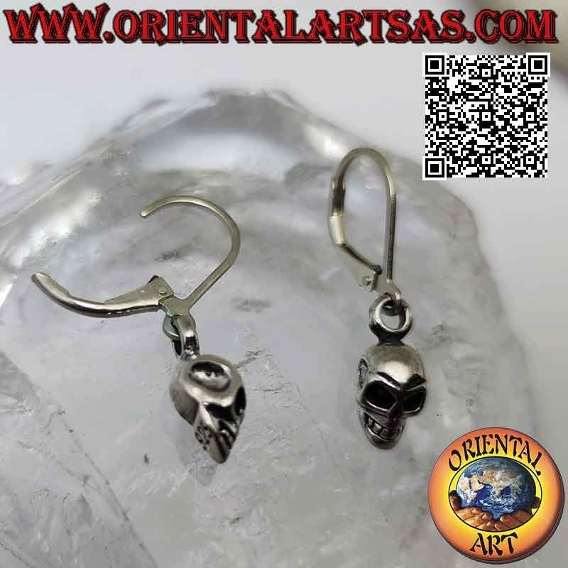 Boucles d'oreilles en argent cercle lisse avec fermeture "crochet fermé" avec petit pendentif tête de mort