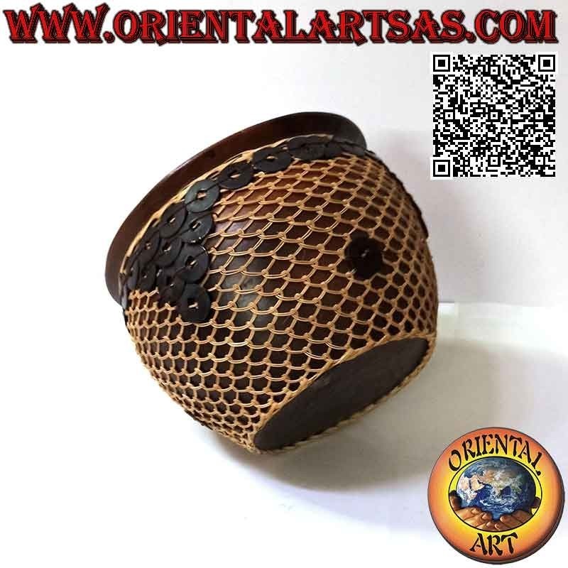 Terracotta vase, woven wicker wire and reproduction of Chinese coins, handmade (17 cm and 23 cm ø)