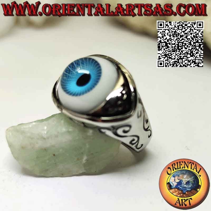 Ring aus Chirurgenstahl (316L) in Form eines hervorstehenden blauen Auges mit gravierten Augenlidern