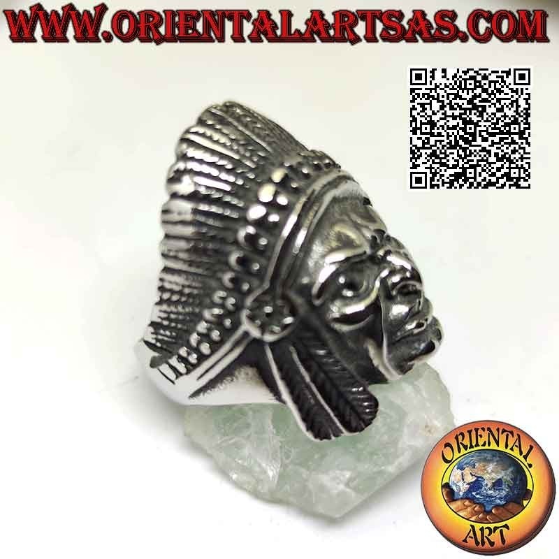 Anillo de cabeza de acero quirúrgico (316L) de un luchador indio nativo americano con tocado de plumas