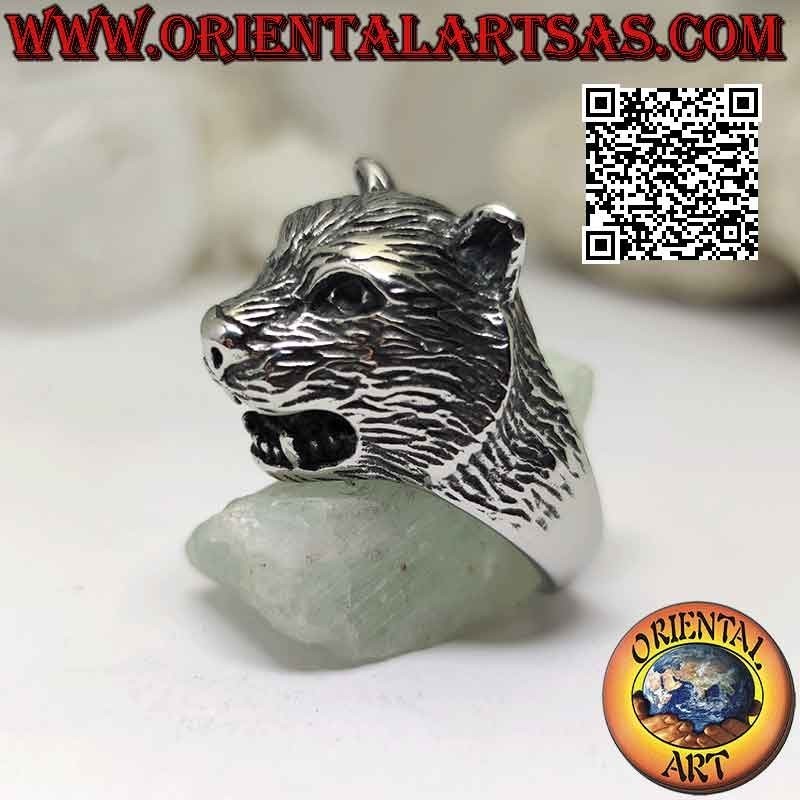 Anillo fabricado en acero quirúrgico (316L), con forma de cabeza de pantera