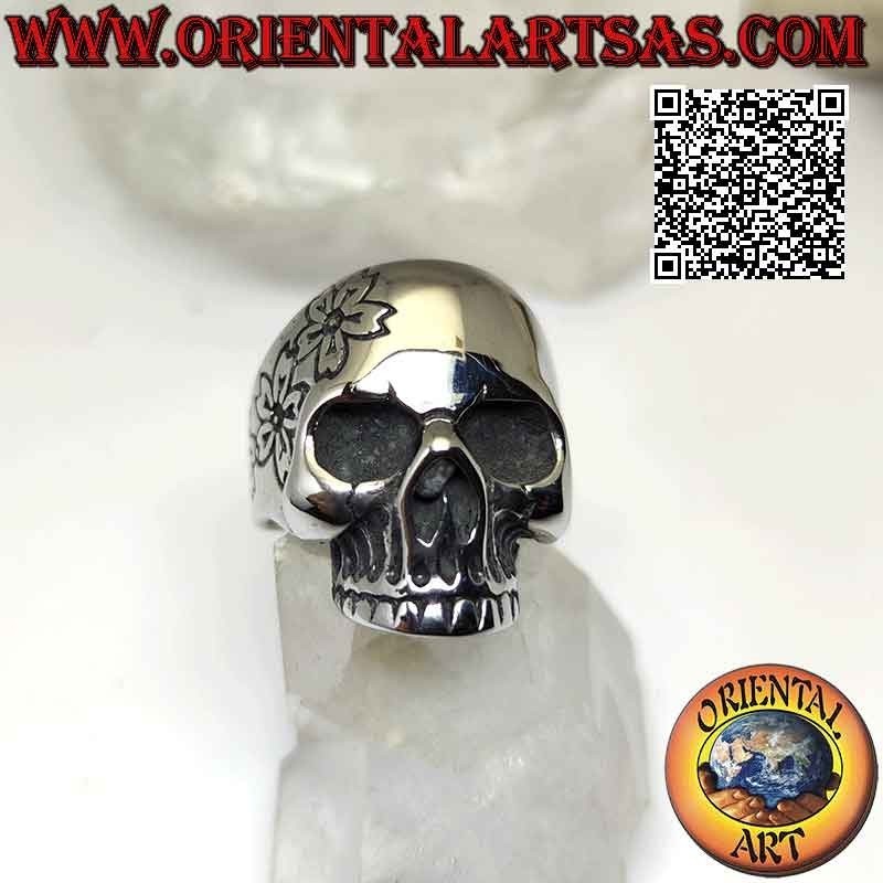 Surgical steel ring (316L), smooth Mexican "calanca" skull with floral decoration engraved on one side