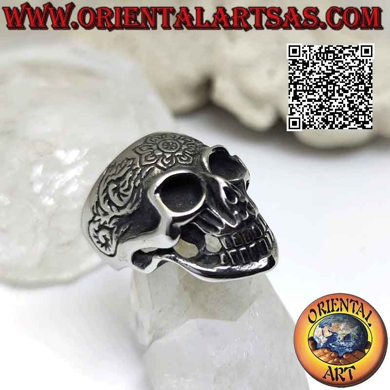 Ring aus Chirurgenstahl (316L), mexikanischer „calanca“-Totenkopf mit Blumendekor auf der Vorderseite graviert