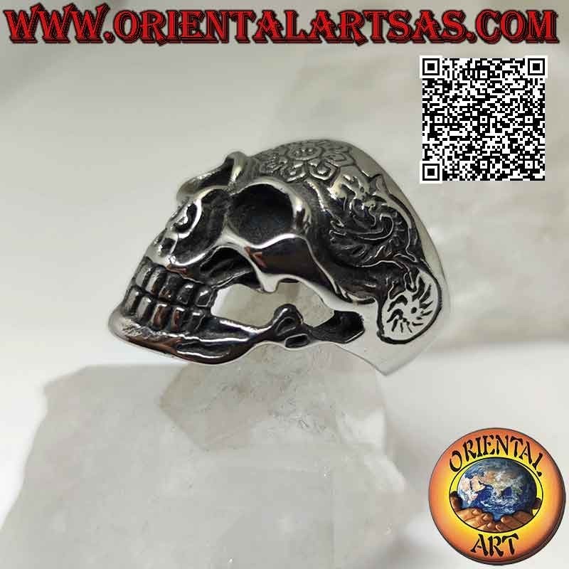 Bague en acier chirurgical (316L), tête de mort "calanca" mexicaine à décor floral gravé sur le devant