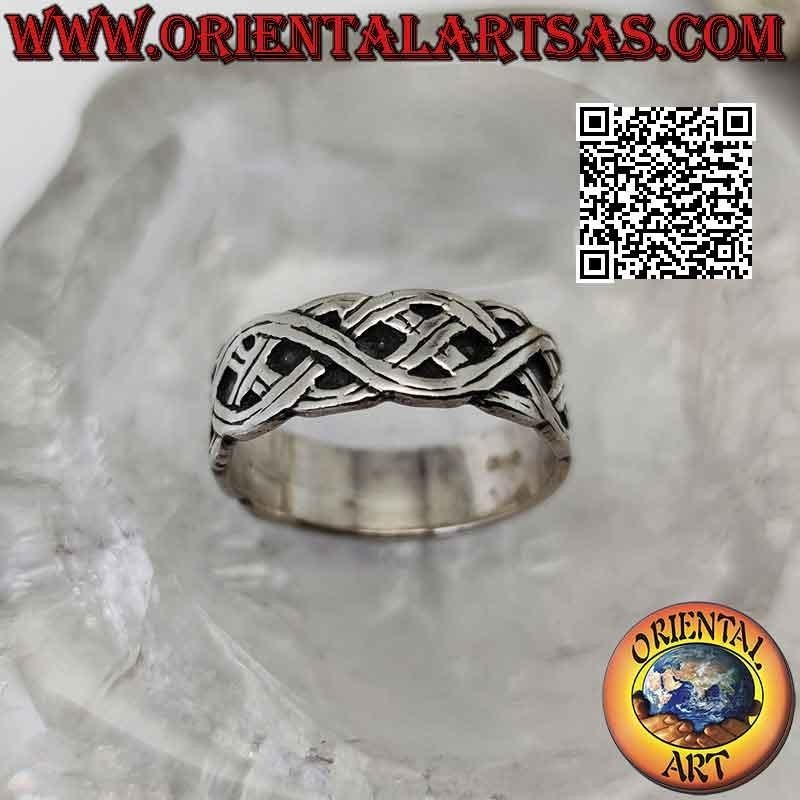 Bague en argent avec bande travaillée, entrelacs celtiques infinis