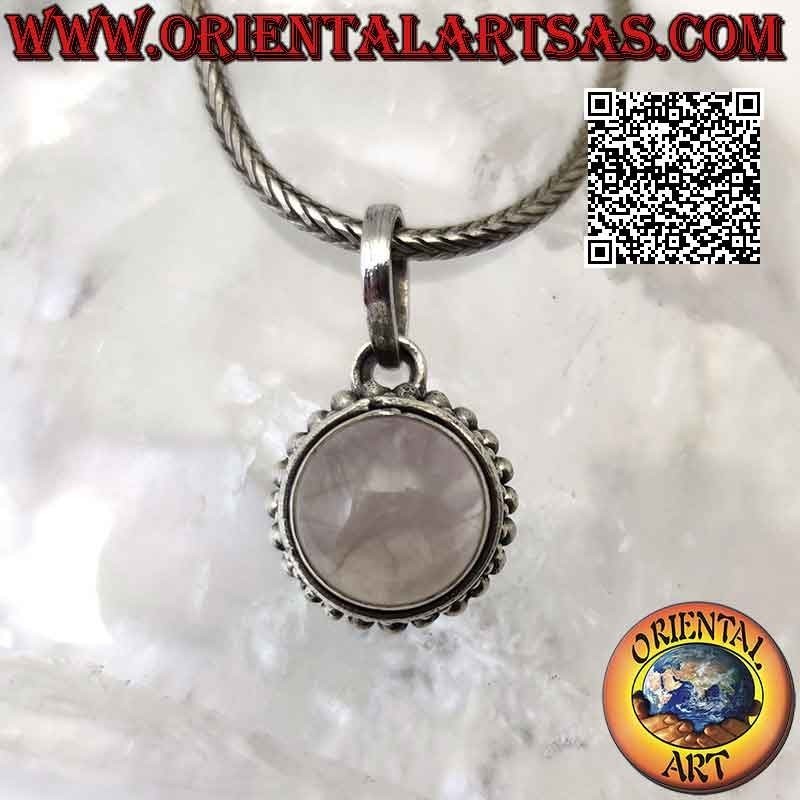 Colgante de plata con cabujón redondo de cuarzo rosa rodeado de bolitas