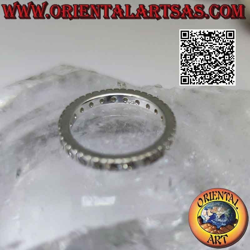 Anello in argento a fedina squadrettata "veretta" con zirconi bianchi incastonati singolarmente (2 mm)