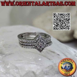 Anillo de plata, trío de verette medio tachonado con circonitas blancas engastadas con un rombo central