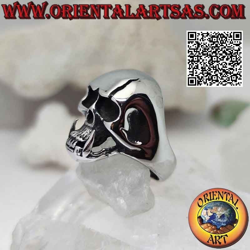 Surgical steel ring (316L), smooth skull with cracks on the forehead