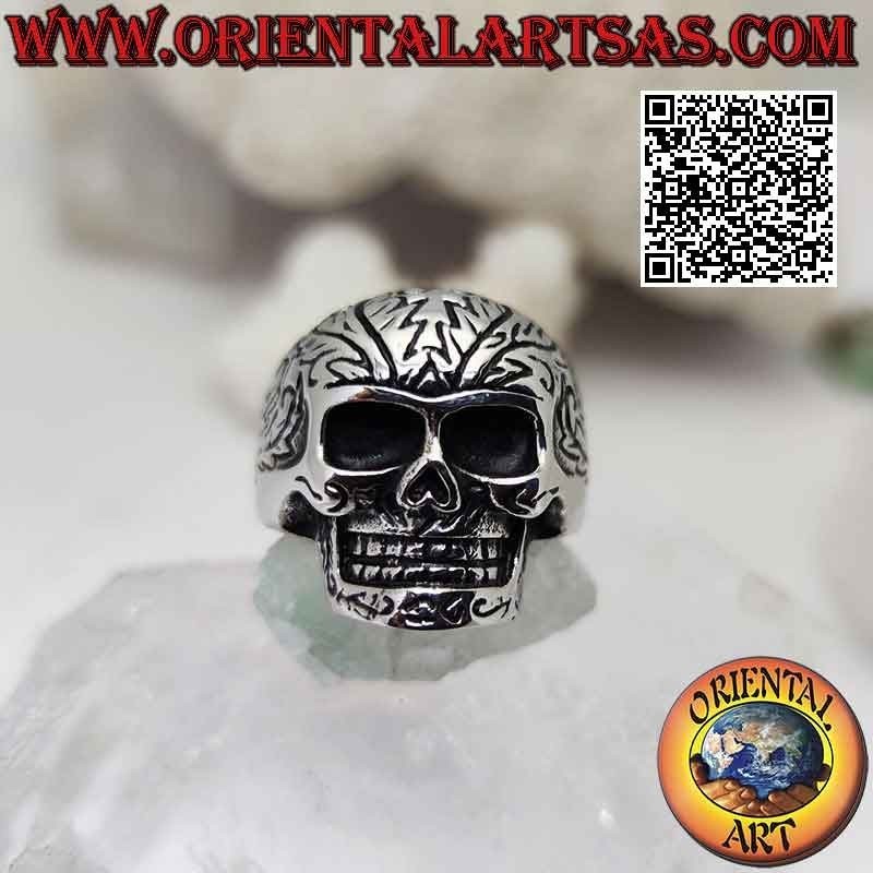Anillo de acero quirúrgico (316L), calavera con adornos tribales grabados