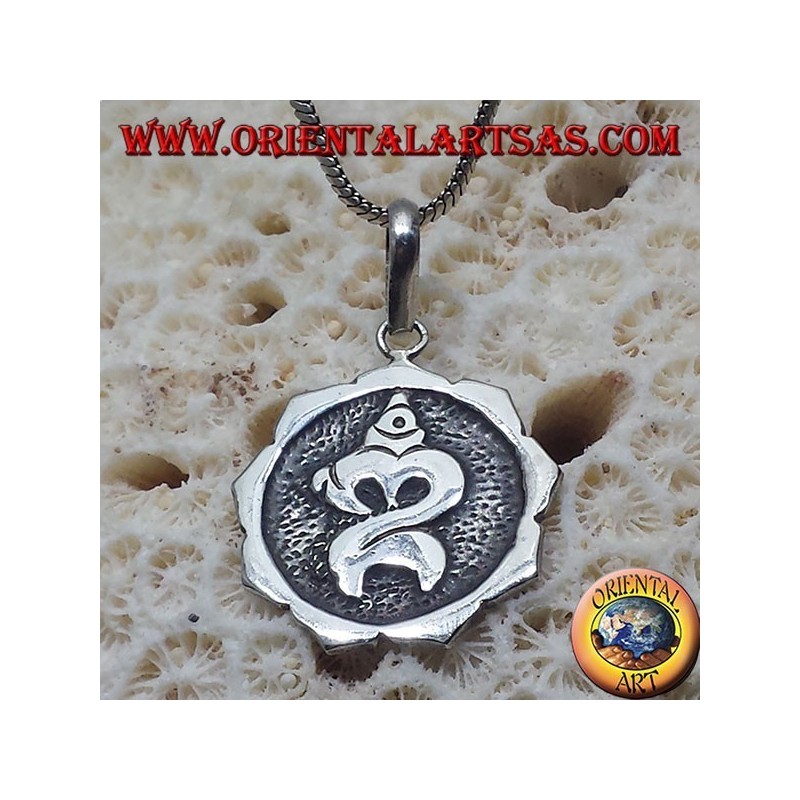 colgante de plata de OM tallado de Bali
