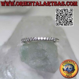 Silberring mit "Eternity"-Band besetzt mit weißen Zirkonen (2 mm)