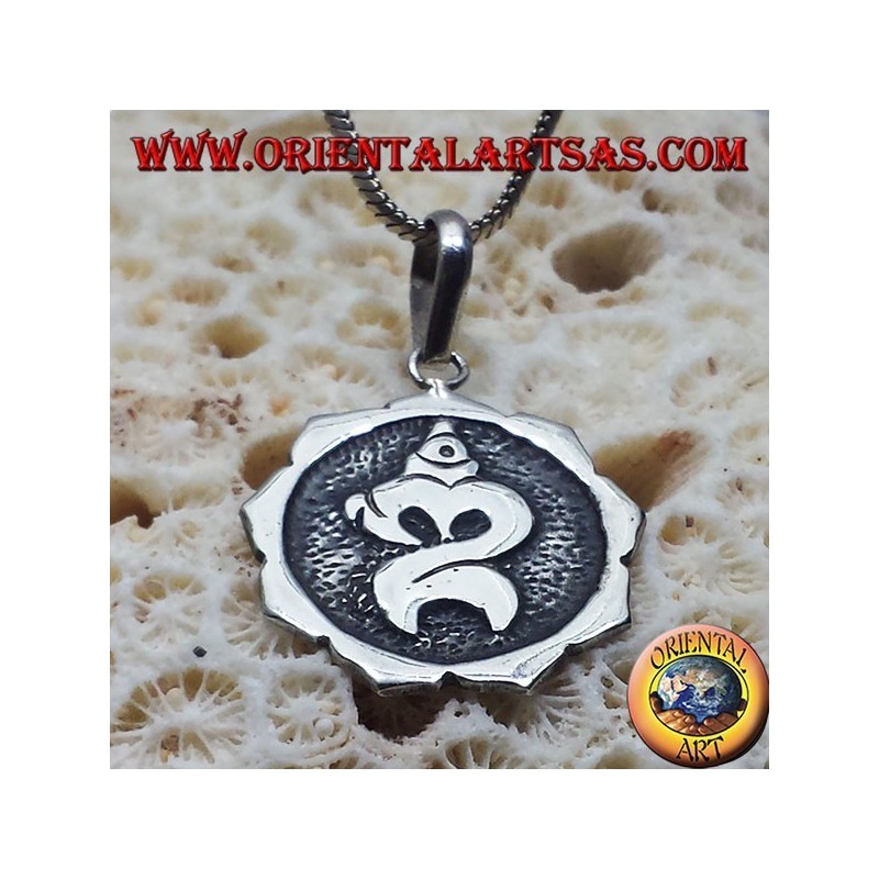 silver pendant Om carved Balinese ॐ
