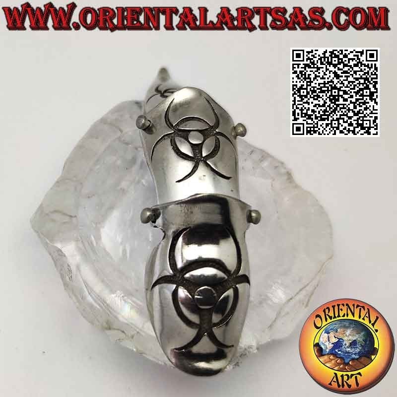 Anello in acciaio chirurgico (316L), armatura massiccia con triplice dea incisa (regolabile)