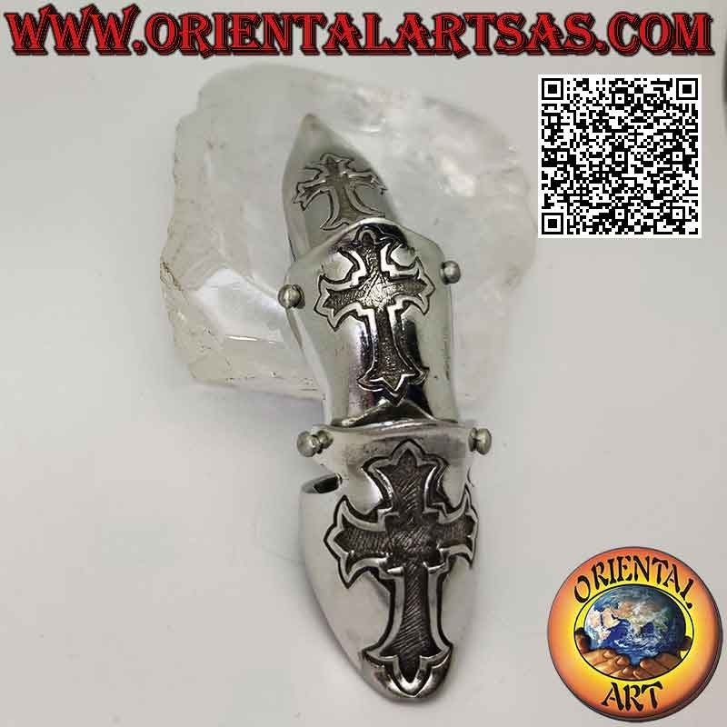 Anillo de acero quirúrgico (316L), armadura maciza con cruces trilobuladas en bajorrelieve (regulable)