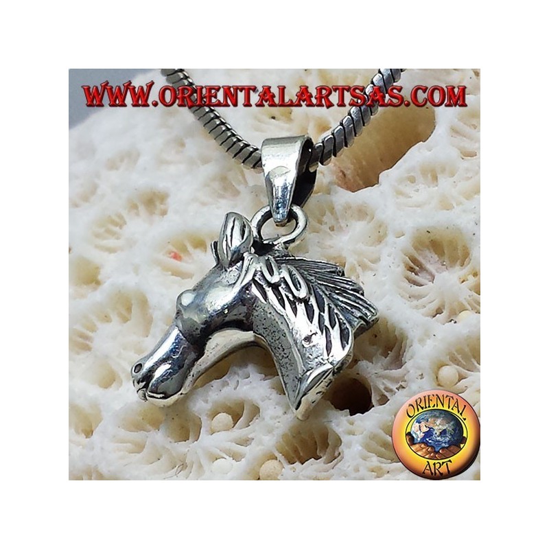 pendant small silver horse's head